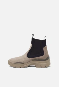 Caldera Chelsea Boot