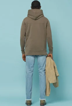 Hooded Villain