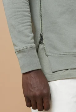Hooded Villain