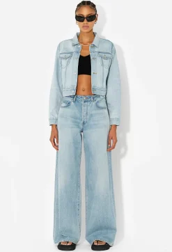 Nova Mid Rise Wide